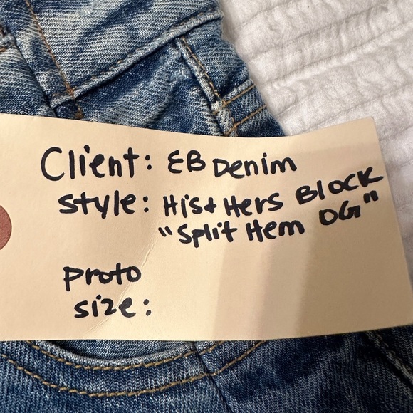 EB Denim His & Hers Block Split Hem Jeans - Measures 30 No Size Tag - Picture 10 of 15